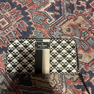 Medium Sized Kate Spade Wallet